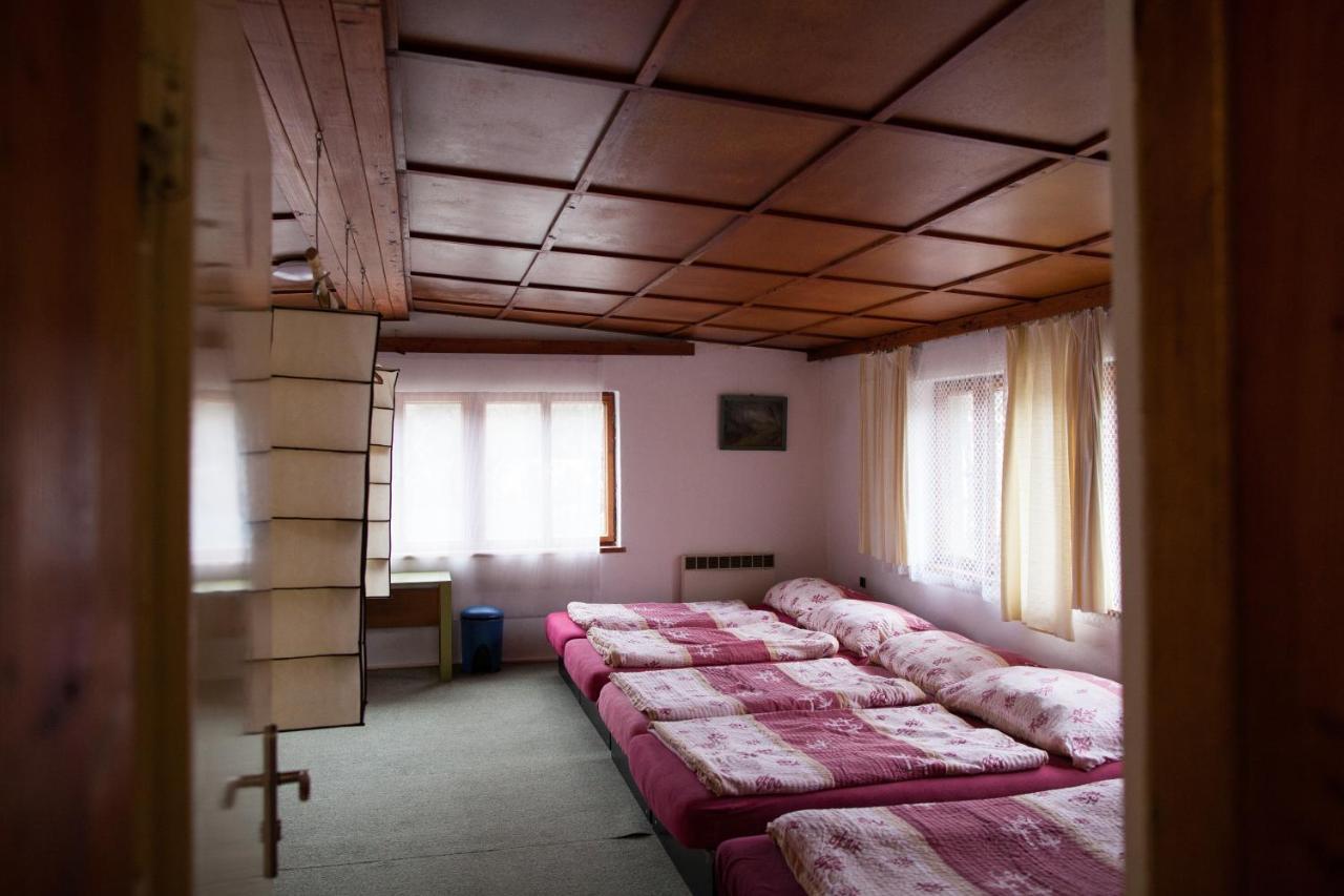 Galerka Lisny Hotel Bagian luar foto